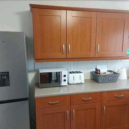 2 Bedroom Apartment Exhall Eksteriør bilde
