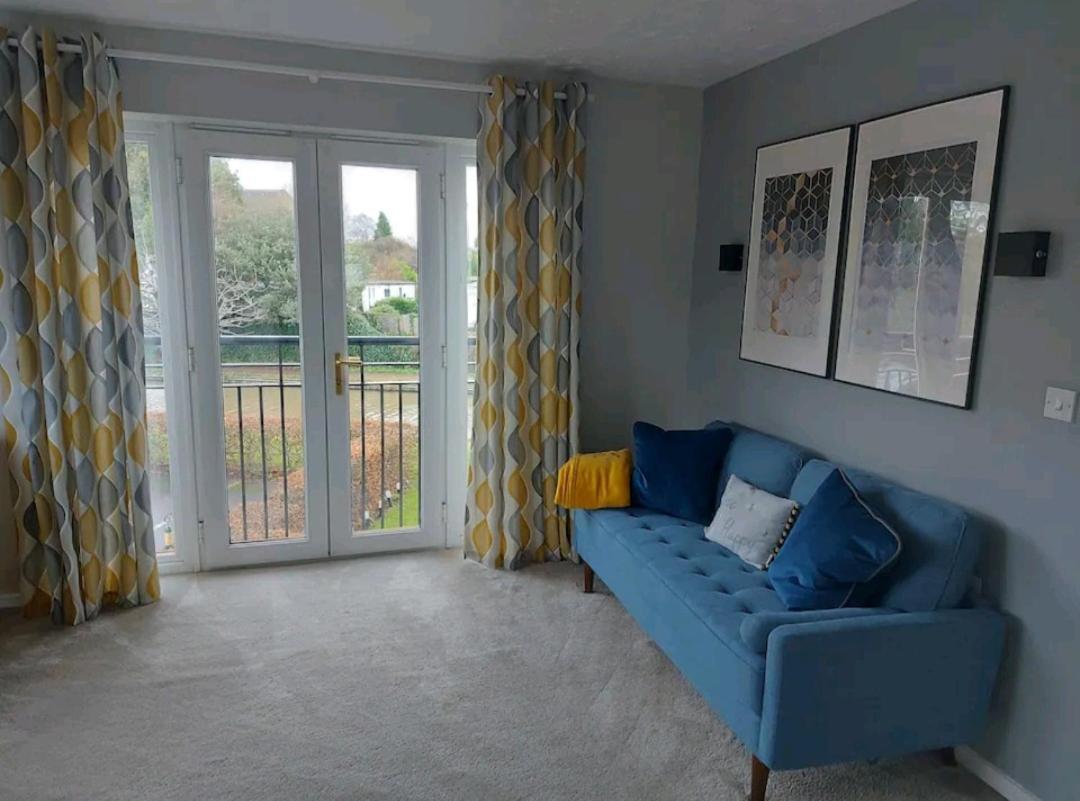 2 Bedroom Apartment Exhall Eksteriør bilde
